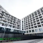 公寓 Breezy & Fresh Emerald - Garage & Balcony *