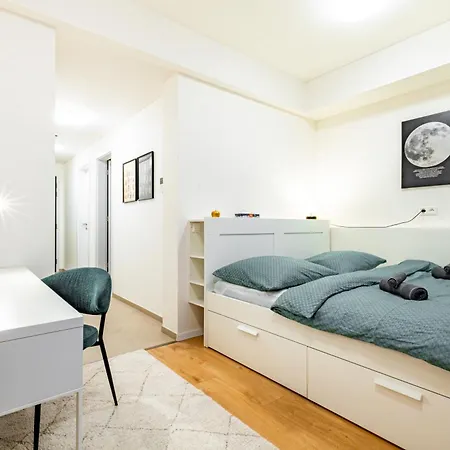 Apartamento Breezy & Fresh Emerald - Garage & Balcony