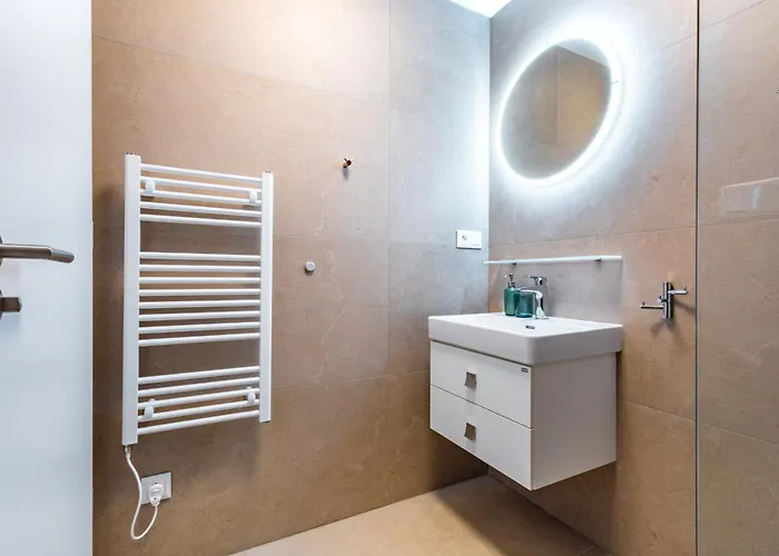 Apartament Breezy & Fresh Emerald - Garage & Balcony Bratysława