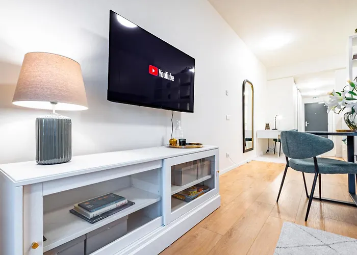 Breezy & Fresh Emerald - Garage & Balcony * Bratislava